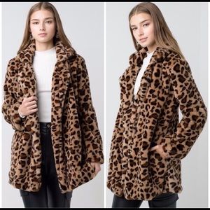Leopard coat fully lined w/ pockets